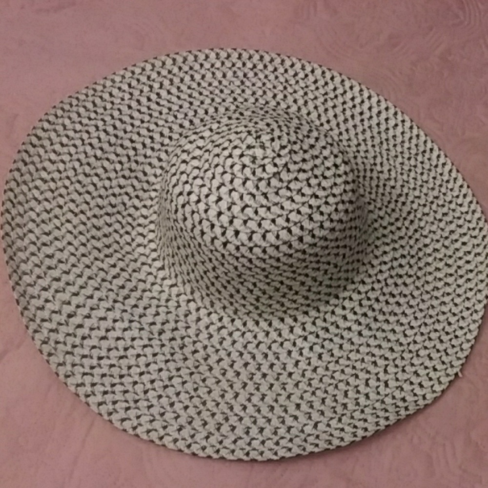 Oversized Weaved Sun Hat